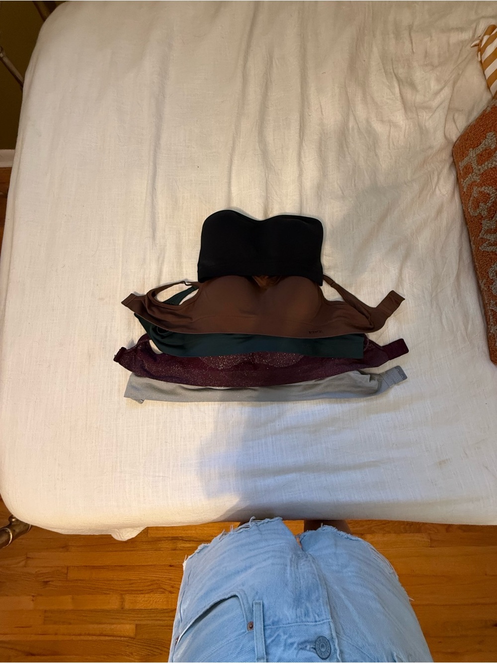 Set of 4 Victoria’s Secret Sports Bras and 1 Strapless Auden Bandeau